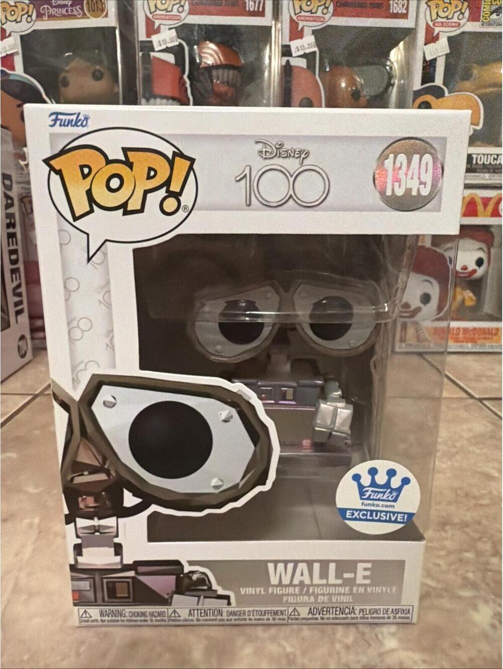 Funko Pop! Vinyl: Pixar - Wall-E - Funko (Exclusive) #1349 w/Protector